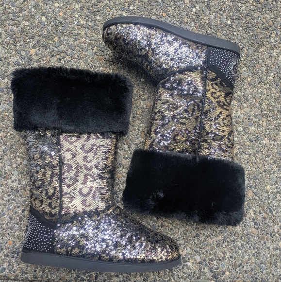 Juicy Couture Kingsleigh Black Gold Sequin Leopard Faux Fur